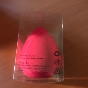 Makeup sponge